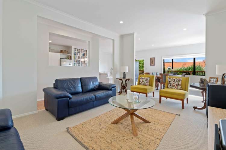 44 Parkwood Crescent Gulf Harbour_1