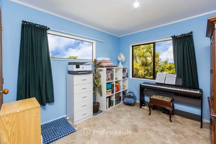 25b Memphis Grove Totara Park_12
