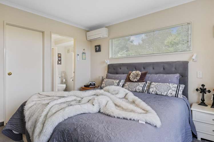 10 Astelia Way Waipahihi_18