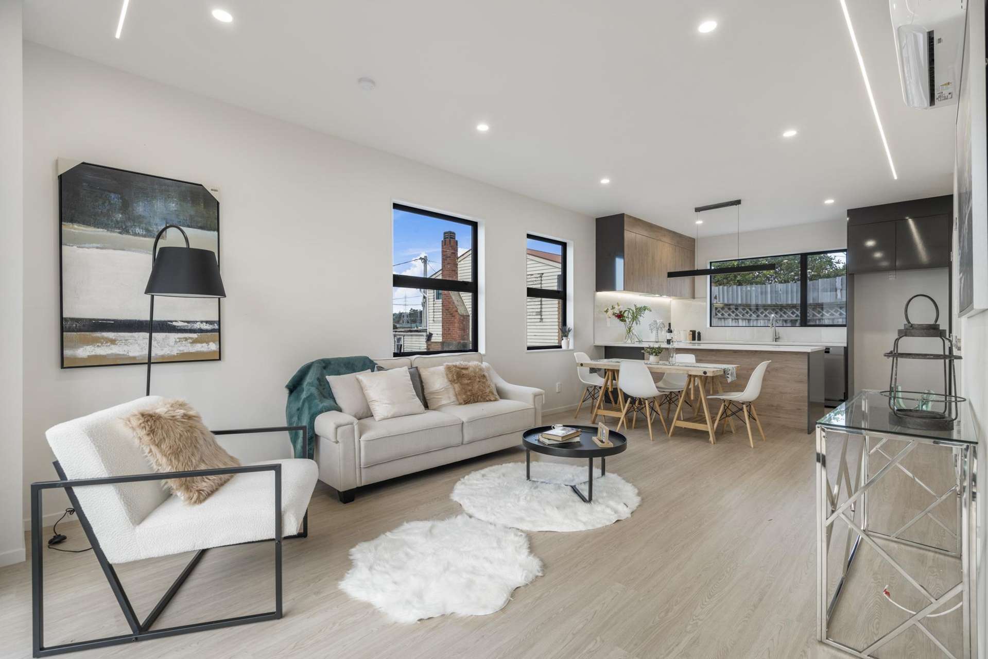 8/16 Binsted Road New Lynn_0