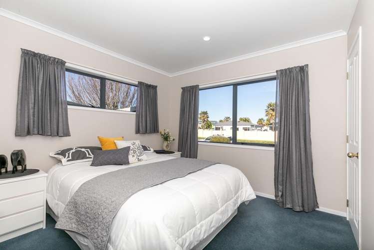 186 Thomas Road Rototuna North_9