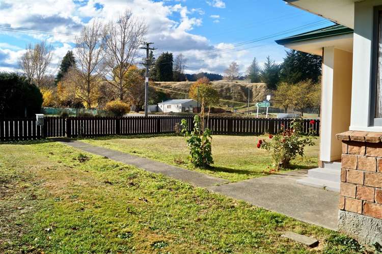 38 Lyndon Street Waiau_26