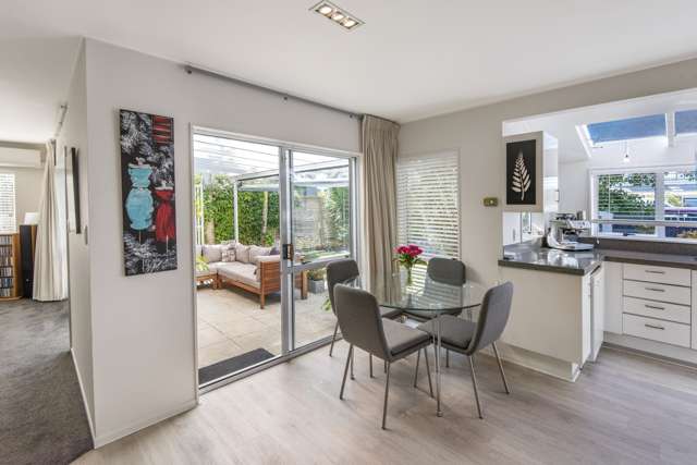 2/23 Lomond Street Takapuna_1