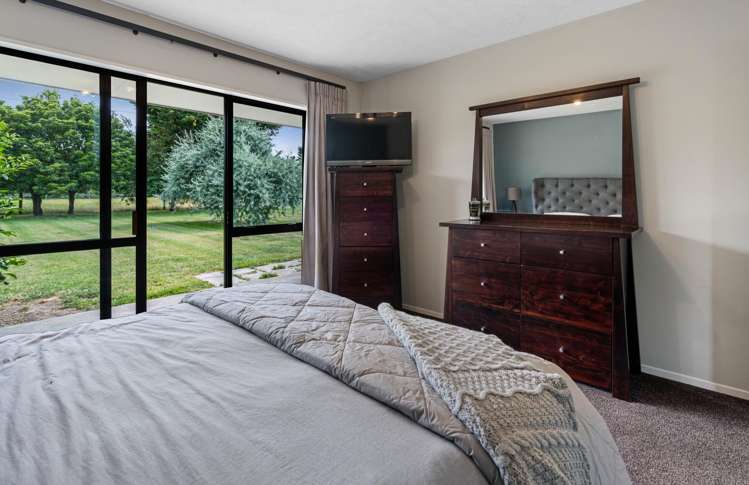 4/229 Curraghs Road Weedons_8