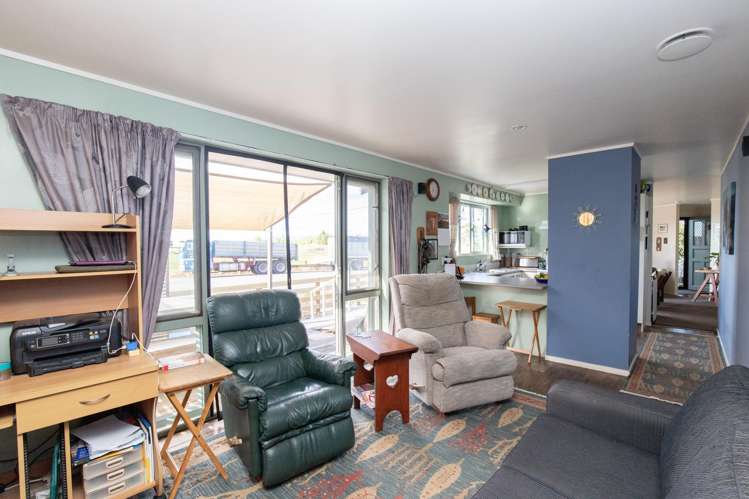 53 River Road Ngatea_9