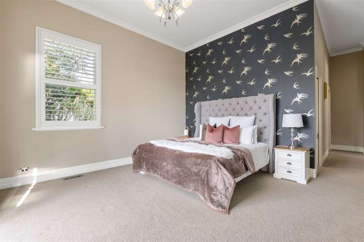 134 River Road Hamilton East_20