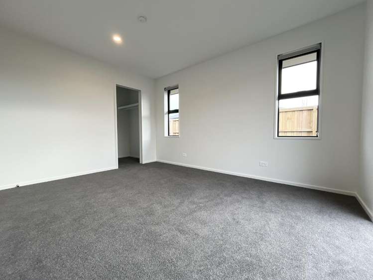 11 Silvergrass Way 11103_12