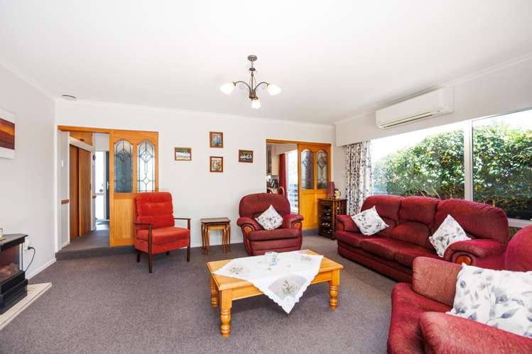 71 Fairview Avenue Feilding_23