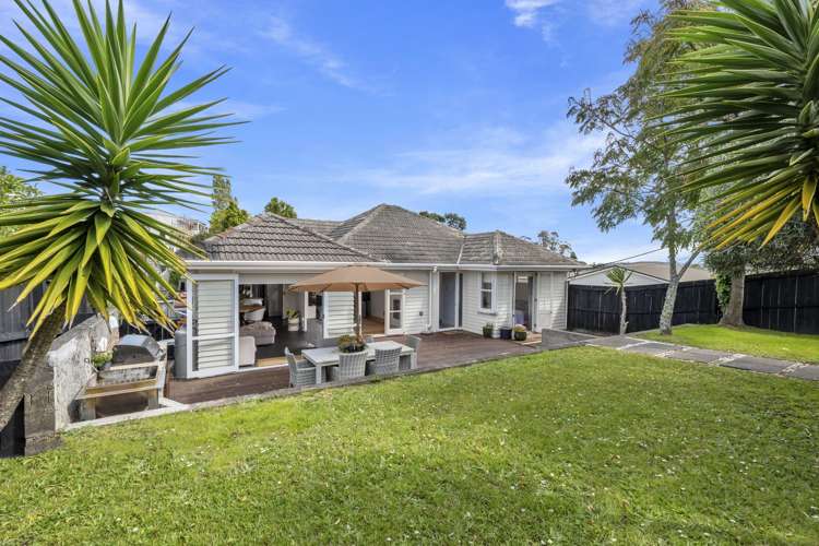 1/10 Selwyn Crescent Forrest Hill_2