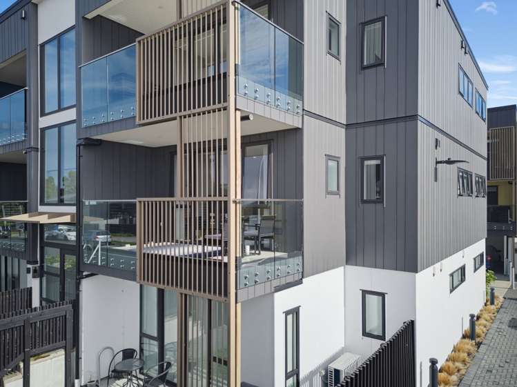 104/5 Dishys road Flat Bush_31