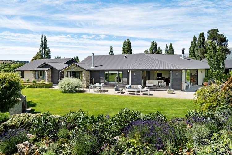 4 Monteith Road Albert Town_2