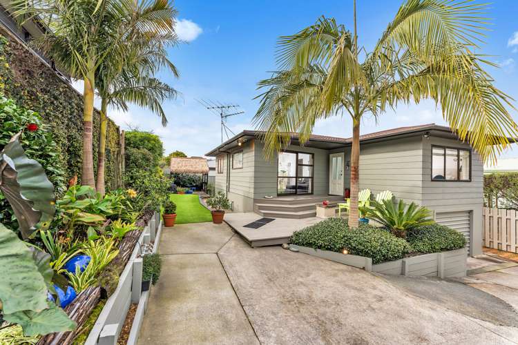 2/2 Patons Road Howick_1