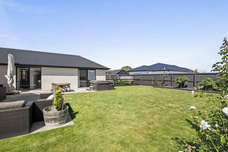 17 Vitalia Crescent Lincoln_28