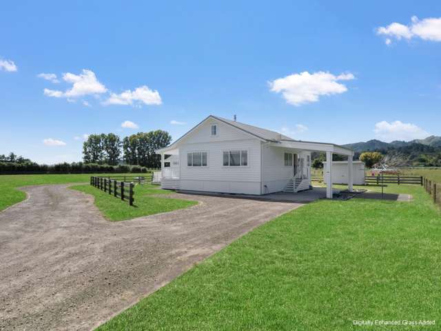 Home & Income Potential. Two Modern Homes.
