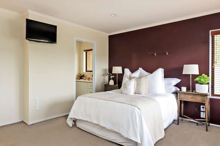 13 Knightsbridge Place Taradale_13