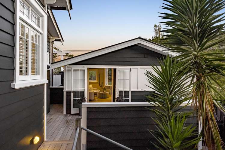 20 Seabreeze Road Narrow Neck_18