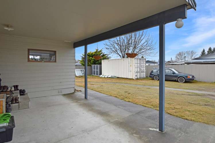 16 Maryburn Road Twizel_13