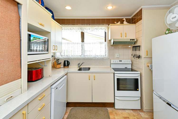 8 Capella Place Manurewa_12