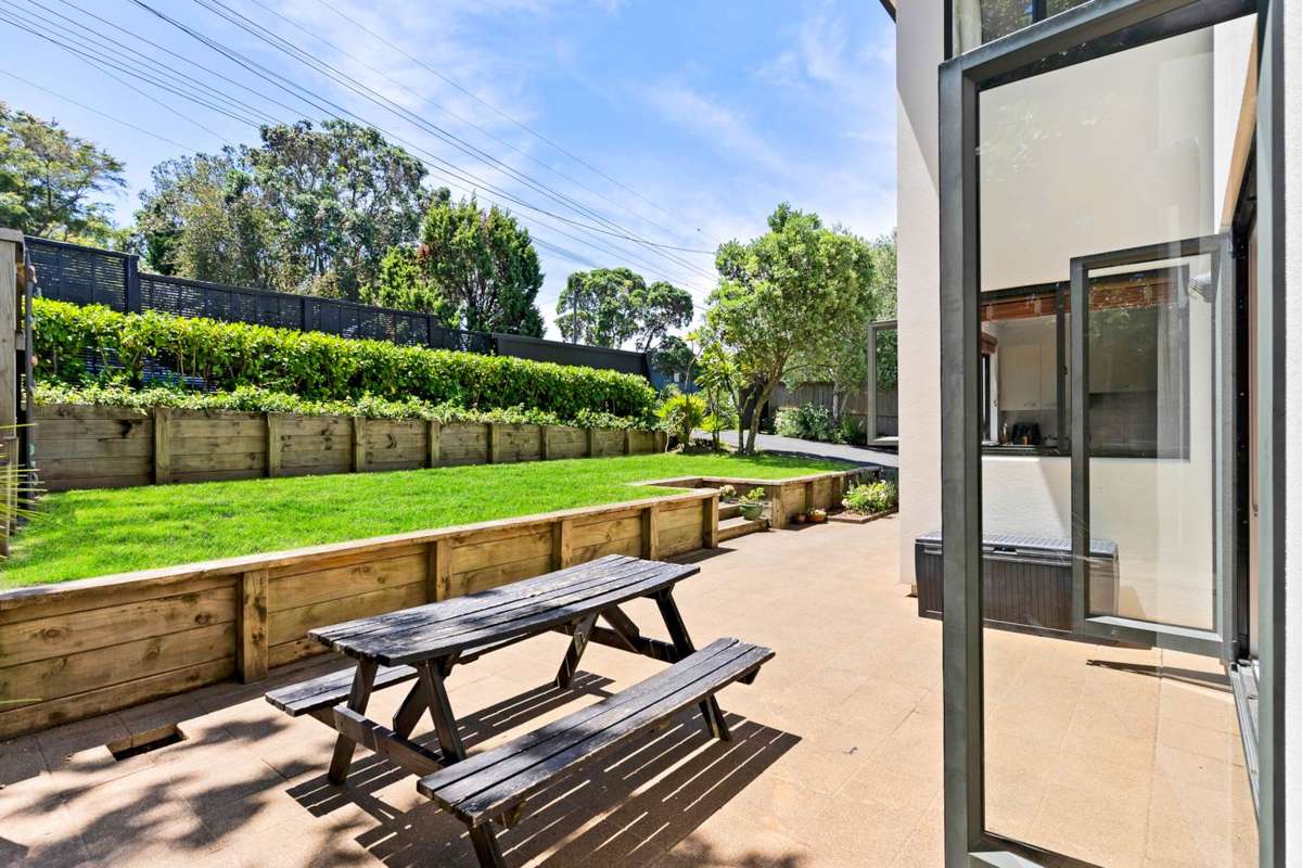 120 Cliff View Drive_5