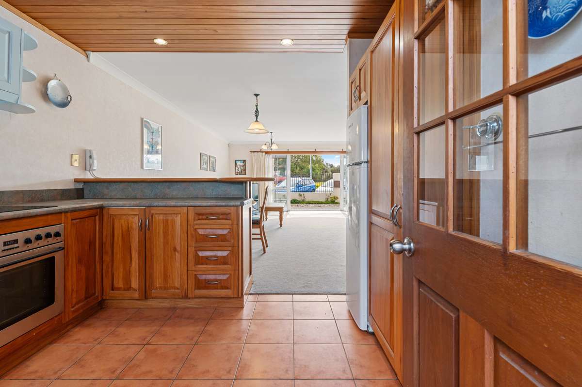 3/1336 Pukuatua Street_3