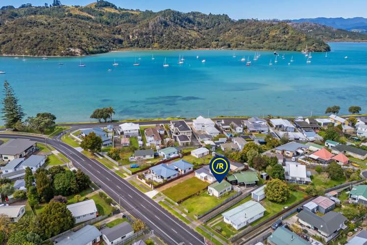 8b South Highway Whitianga_15