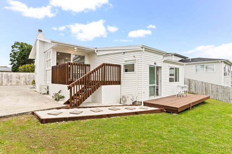 10 Maybelle Place Kelston_1