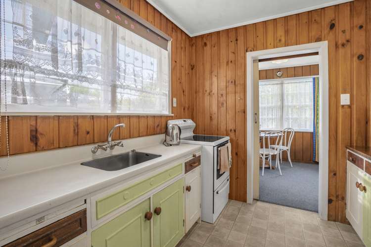 18 Karamu Crescent Wainuiomata_6