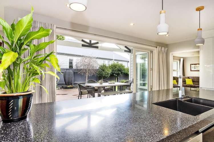 56 Paterson Street Grasmere_9