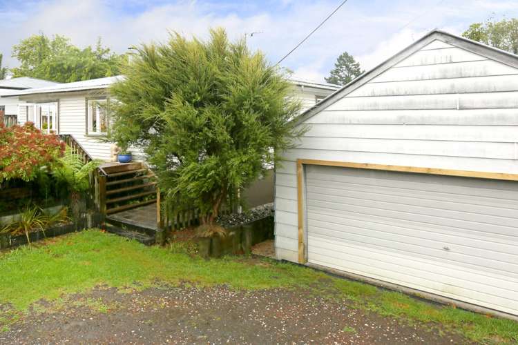 1/141 Edmonton Road Te Atatu South_3