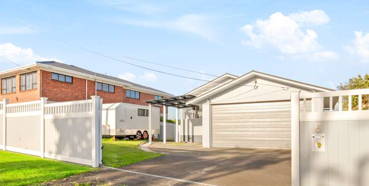 6 Colwill Road Massey_6