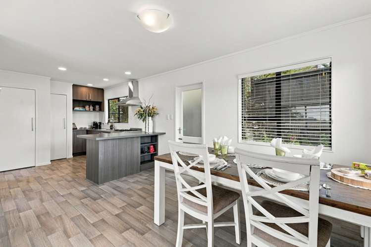 1/96 Alton Avenue Hillcrest_6