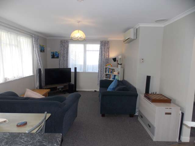 23a Robinson Crescent Westbrook_1