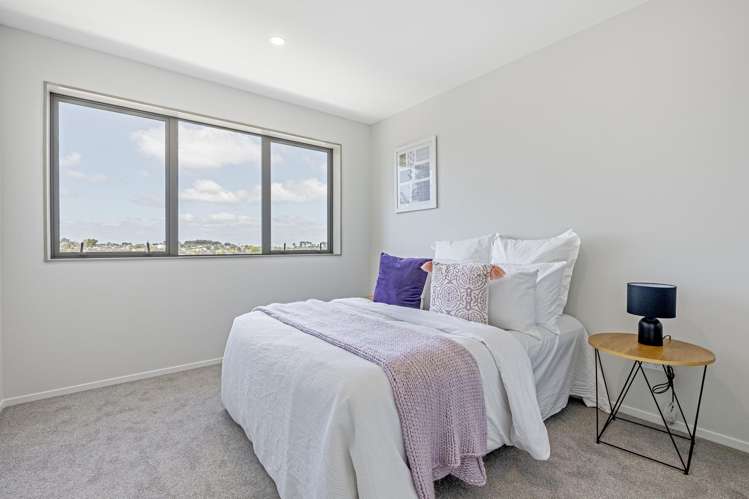 Lot 1/5 Lavery Place Sunnynook_5