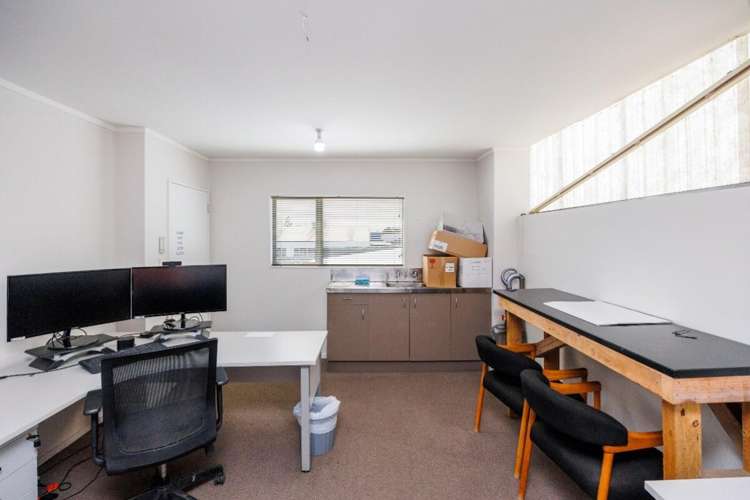 12-14 Coventry Street Levin_16