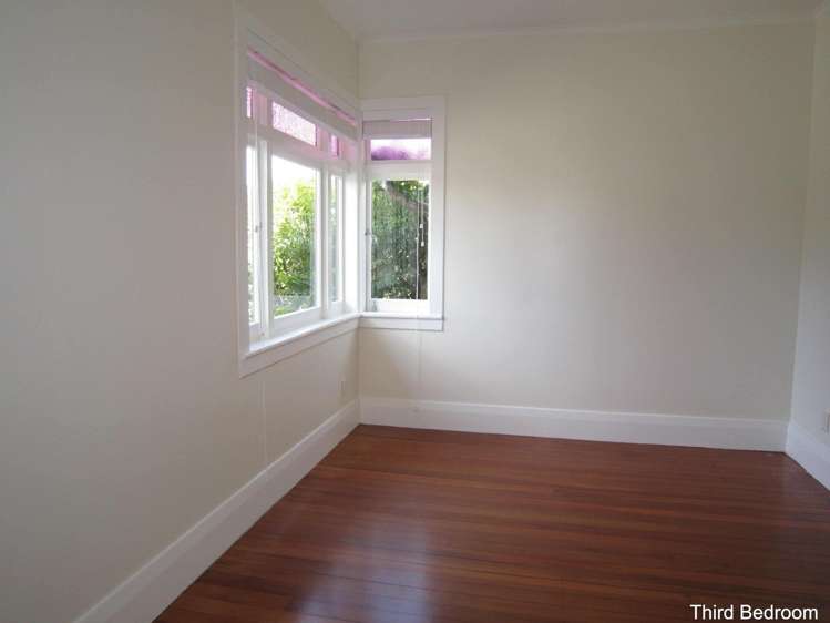 119 Titirangi Road New Lynn_14