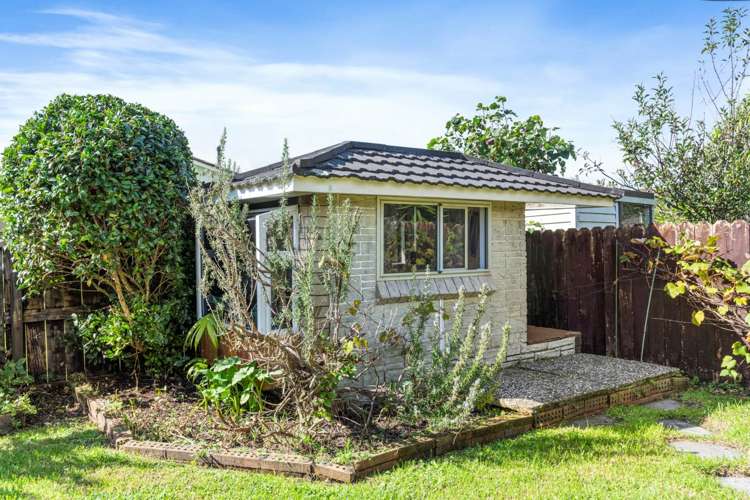 12 Pakira Avenue Glendene_13