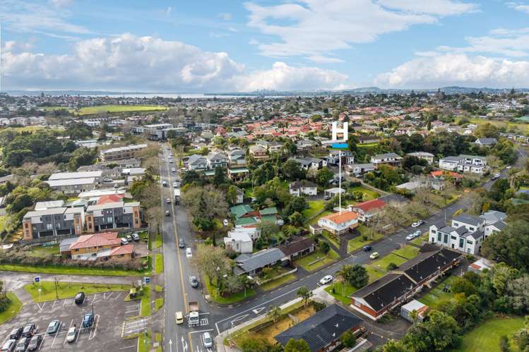 2 Takapu Street Henderson_21