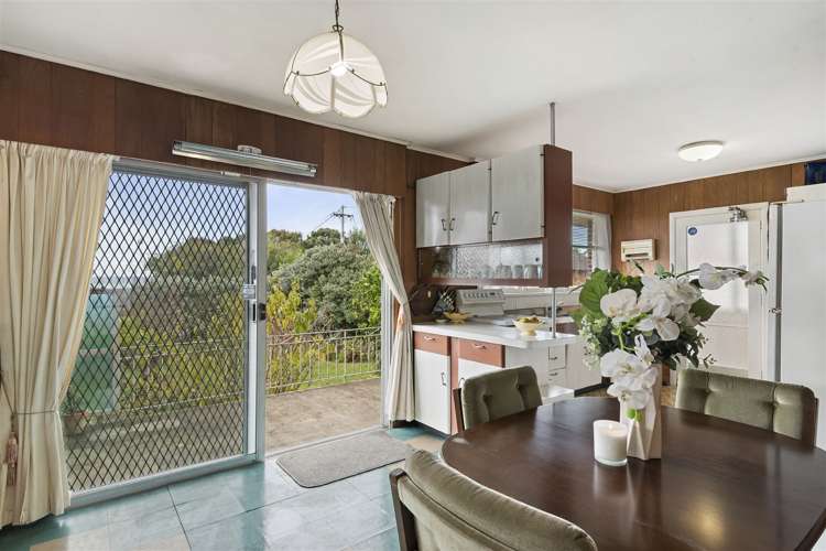 84 Royal View Road Te Atatu South_17