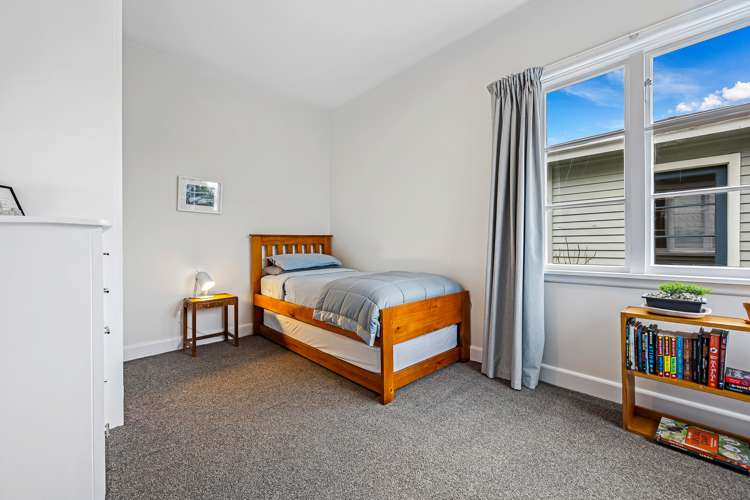 6 Church Street Amberley_13