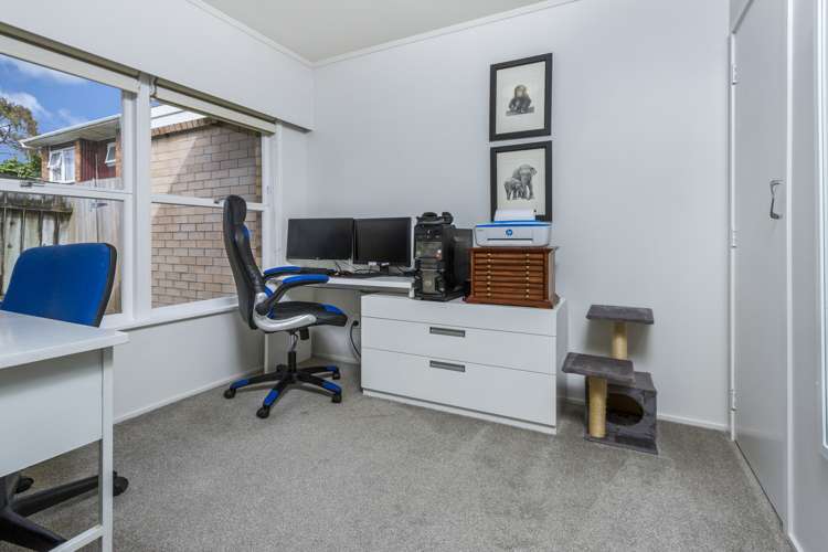 2/8 Wykeham Place Glenfield_8