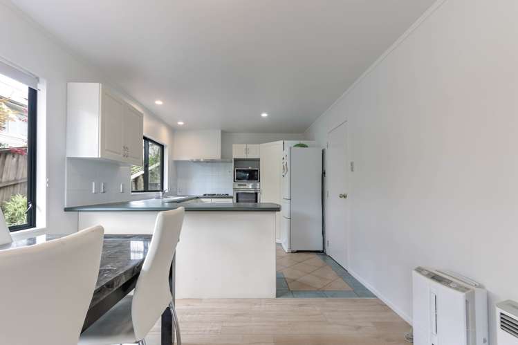 2/134 Birkenhead Avenue Birkenhead_11