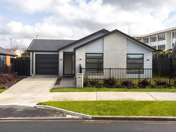 11 Temepara Drive Temple View_0