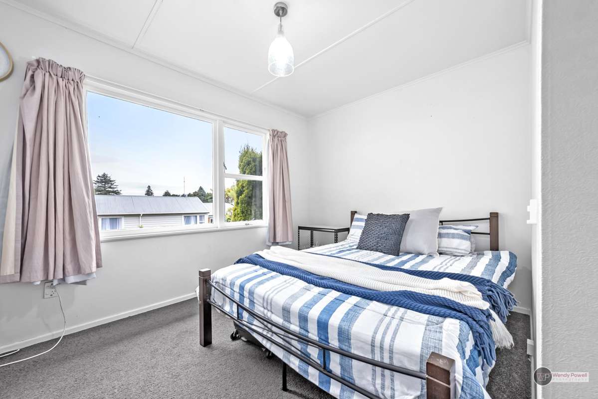 470E Stokes Valley Road_3