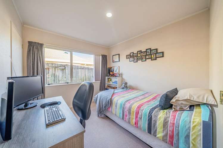 33/17 John Street Trentham_15