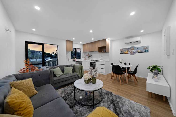 22A Miriam Corban Heights Henderson Heights_17