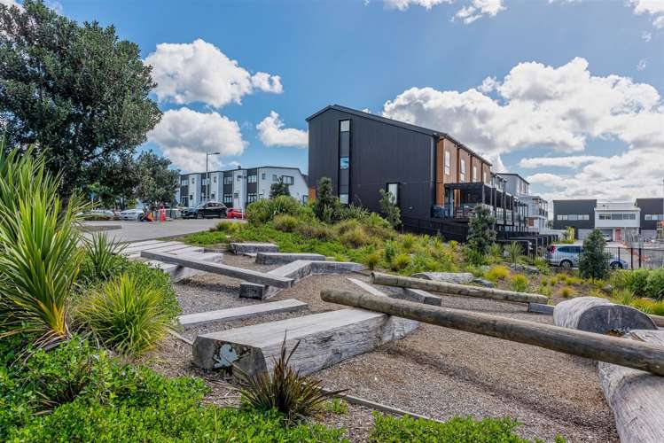 14 Alexander Willis Crescent Hobsonville_27