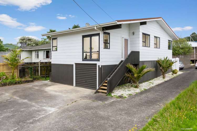 8 Kaurilands Road Titirangi_1