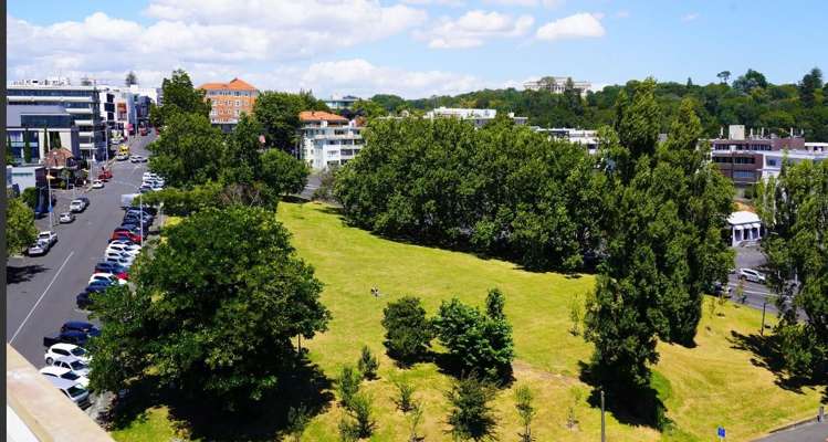 1001/2B Augustus Terrace Parnell_14