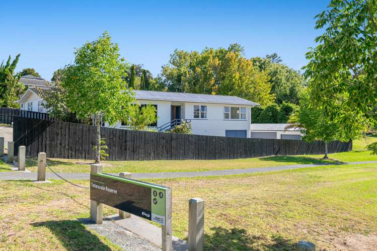 39 Totaravale Drive Totara Vale_14