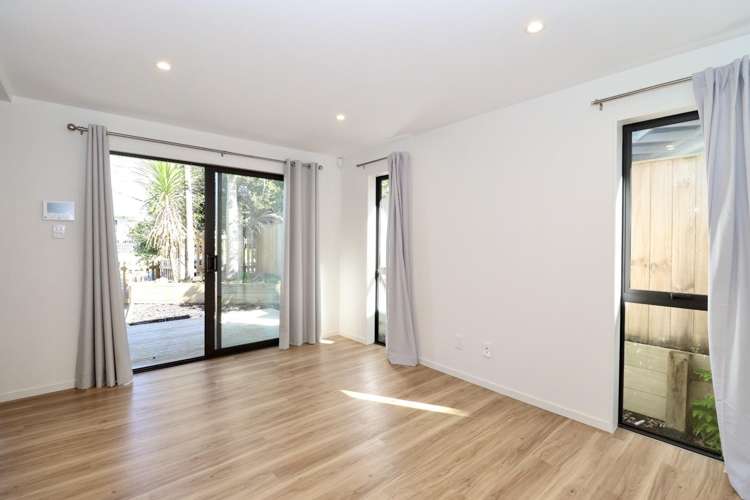 7D Pinehurst Place 1824_1